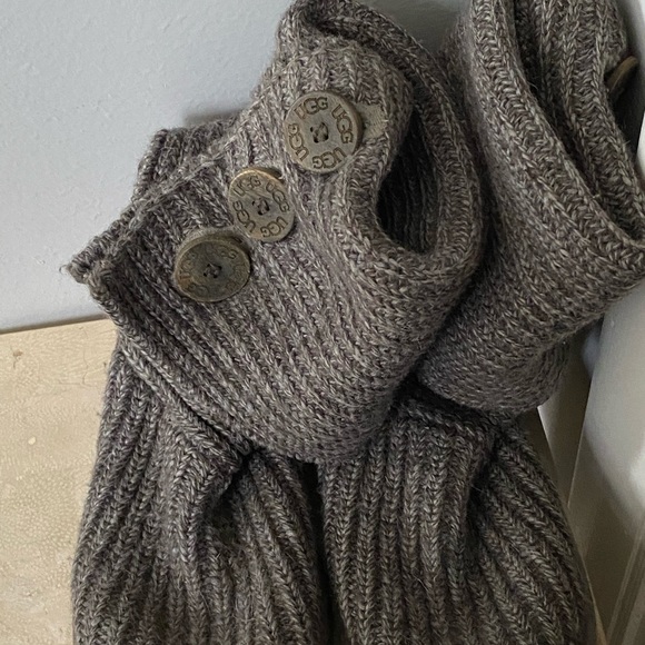 UGG gray sweater boots - Picture 1 of 2